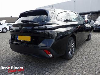 krockskadad bil auto Peugeot 308 1.2 Puretech Active Pack Business 131pk 2023/4