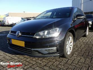 Damaged car Volkswagen Golf 1.0 TSI Comfortline 110pk Navi 2017/6