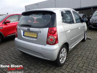 škoda osobní automobily Kia Picanto 1.1 X-clusive 2008/9