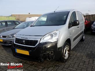 Schade bestelwagen Peugeot Partner 120 1.6 BlueHDi Premiere 75 L1 2017/9