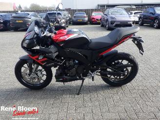 Aprilia Tuono 125 picture 2