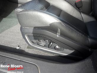 Porsche Taycan 84kWh Automaat Full option picture 14