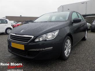 Schadeauto Peugeot 308 1.2 Puretech 110pk 2015/6