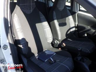 Peugeot 108 1.0 e-VTi Blue Lion 5drs Airco picture 11