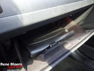 BMW 3-serie 318i Automaat 143pk picture 19