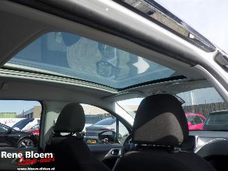 Peugeot 2008 1.2 PureTech Style Airco picture 9
