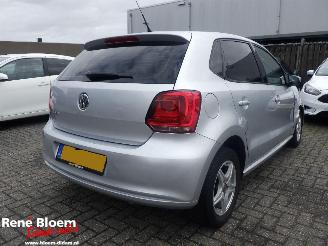 krockskadad bil auto Volkswagen Polo 1.2 12V Trendline 69pk Airco 2009/12