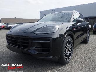 krockskadad bil auto Porsche Cayenne 3.0 E-Hybrid 440pk Full Option 2025/3