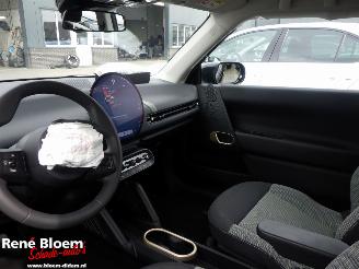 Mini Cooper SE Essential XS 54.2 kWh 218pk picture 14