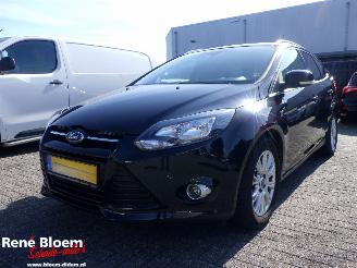 Unfallwagen Ford Focus Wagon 1.6 EcoBoost Titanium 2011/6