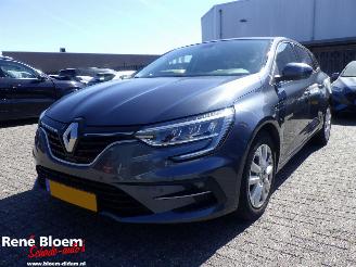 Damaged car Renault Mégane 1.3 TCe 140 Equilibre Navi 2023/4