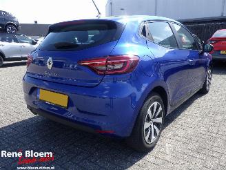 Damaged car Renault Clio 1.0 TCe 90 Equilibre 2023/5