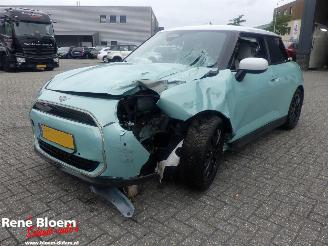 Mini Cooper E Favoured M 40.7 kWh picture 4