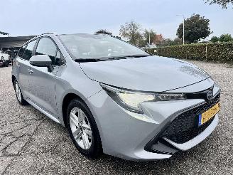 Toyota Corolla Gereserveerd Touring sports 1.8 Hybrid 148pk automaat Business - nap - vaste prijs - camera - line + front assist - afn trekh - clima + cruise contr - keyless start picture 4