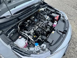 Toyota Corolla Gereserveerd Touring sports 1.8 Hybrid 148pk automaat Business - nap - vaste prijs - camera - line + front assist - afn trekh - clima + cruise contr - keyless start picture 9