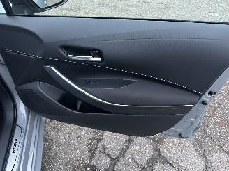 Toyota Corolla Gereserveerd Touring sports 1.8 Hybrid 148pk automaat Business - nap - vaste prijs - camera - line + front assist - afn trekh - clima + cruise contr - keyless start picture 44