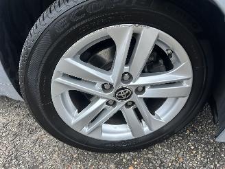 Toyota Corolla Gereserveerd Touring sports 1.8 Hybrid 148pk automaat Business - nap - vaste prijs - camera - line + front assist - afn trekh - clima + cruise contr - keyless start picture 67