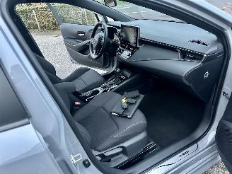 Toyota Corolla Gereserveerd Touring sports 1.8 Hybrid 148pk automaat Business - nap - vaste prijs - camera - line + front assist - afn trekh - clima + cruise contr - keyless start picture 17