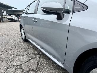 Toyota Corolla Gereserveerd Touring sports 1.8 Hybrid 148pk automaat Business - nap - vaste prijs - camera - line + front assist - afn trekh - clima + cruise contr - keyless start picture 76