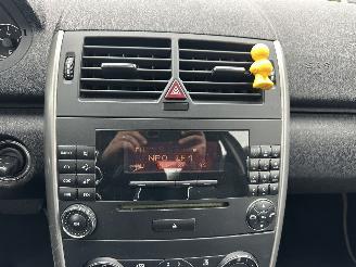 Mercedes A-klasse 150 1.5i 95pk automaat Polar Star - nap - airco - cruise - lmv - mistlampen - licht + regensensor + dimmend spiegel picture 31