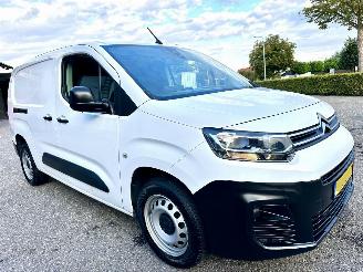 Citroën Berlingo Gereserveerd 1.5 BlueHDI 99pk Club XL extra lang - 82dkm nap - navi - airco - cruise - apple carplay - 1e eig - lichtsensor picture 4