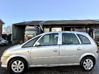 uszkodzony samochody osobowe Opel Meriva 1.6i 16v Temptation 2007/11