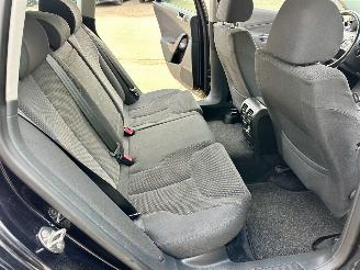 Volkswagen Passat 2.0 FSI 150pk 6-Traps automaat Comf Bus - nap - clima - cruise - navi - pdc v+a - licht + regensensor picture 58