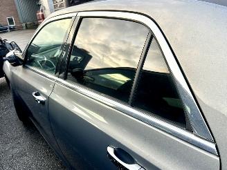 Lancia Thema 3.0D V6 Turbo 190pk aut Platinum - xenon - navi - leer - memory - elektr rollo - stoelverw v+a picture 83