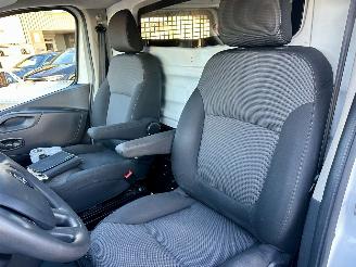 Renault Trafic 2.0 dCi 120pk 6-bak L2/H1 Comf euro.6 - 1e eig - nap - 2x schuifdeur - navi - airco - cruise - pdc - trekh picture 52