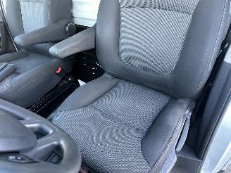 Renault Trafic 2.0 dCi 120pk 6-bak L2/H1 Comf euro.6 - 1e eig - nap - 2x schuifdeur - navi - airco - cruise - pdc - trekh picture 51