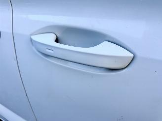 Volkswagen Caddy maxi Gereserveerd 2.0 TDI 122pk 1st Edition - nap - navi - cam - virtual - keyless - standkachel - stoelverw - clima - front/side assist picture 7