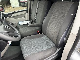 Volkswagen Transporter 2.0 TDI 150pk 6-bak euro.6 L2/H1 Highline 3Pers - nap - 1e eig - navi - airco - cruise - carplay - pdc - trekh picture 20