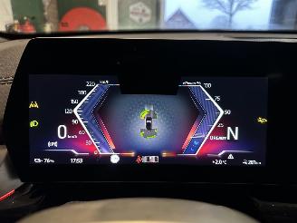 BMW iX2 eDrive20 67kWh 204pk aut M-Sport - nap - pano - 1e eig - 20 inch - harman/kardon - widescreen picture 47