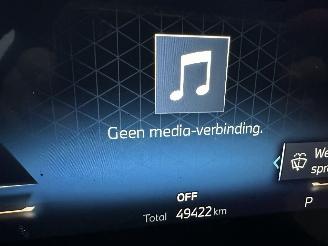 BMW iX2 eDrive20 67kWh 204pk aut M-Sport - nap - pano - 1e eig - 20 inch - harman/kardon - widescreen picture 42