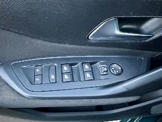 Peugeot 308 1.6 Plug-in Hybrid 191pk aut + f1 Active Pack Bus - nap - 1e eig - clima - cruise - carplay - pdc - line assist picture 32