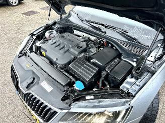 Skoda Superb Gereserveerd 2.0 TDI 150pk 6-bak euro.6 Style Bus - nap - navi - camera - front + side + park assist - keyless entry + start picture 77