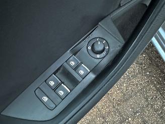 Skoda Superb Gereserveerd 2.0 TDI 150pk 6-bak euro.6 Style Bus - nap - navi - camera - front + side + park assist - keyless entry + start picture 52