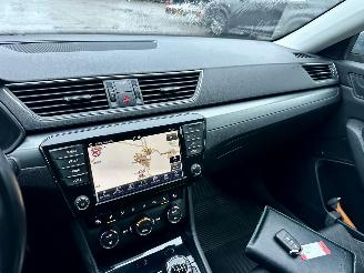 Skoda Superb Gereserveerd 2.0 TDI 150pk 6-bak euro.6 Style Bus - nap - navi - camera - front + side + park assist - keyless entry + start picture 29