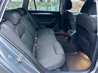 Skoda Superb Gereserveerd 2.0 TDI 150pk 6-bak euro.6 Style Bus - nap - navi - camera - front + side + park assist - keyless entry + start picture 60