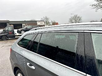 Skoda Superb Gereserveerd 2.0 TDI 150pk 6-bak euro.6 Style Bus - nap - navi - camera - front + side + park assist - keyless entry + start picture 106