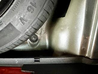 Skoda Superb Gereserveerd 2.0 TDI 150pk 6-bak euro.6 Style Bus - nap - navi - camera - front + side + park assist - keyless entry + start picture 70