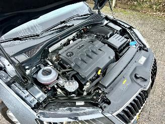 Skoda Superb Gereserveerd 2.0 TDI 150pk 6-bak euro.6 Style Bus - nap - navi - camera - front + side + park assist - keyless entry + start picture 12