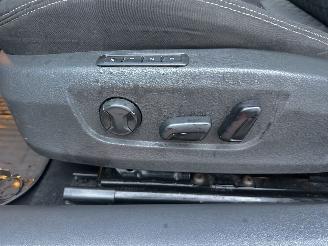 Skoda Superb Gereserveerd 2.0 TDI 150pk 6-bak euro.6 Style Bus - nap - navi - camera - front + side + park assist - keyless entry + start picture 21