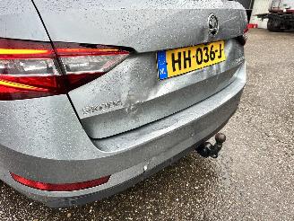 Skoda Superb Gereserveerd 2.0 TDI 150pk 6-bak euro.6 Style Bus - nap - navi - camera - front + side + park assist - keyless entry + start picture 99