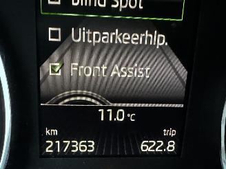 Skoda Superb Gereserveerd 2.0 TDI 150pk 6-bak euro.6 Style Bus - nap - navi - camera - front + side + park assist - keyless entry + start picture 26