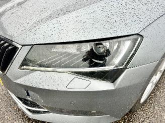 Skoda Superb Gereserveerd 2.0 TDI 150pk 6-bak euro.6 Style Bus - nap - navi - camera - front + side + park assist - keyless entry + start picture 115