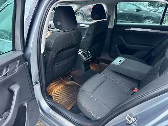 Skoda Superb Gereserveerd 2.0 TDI 150pk 6-bak euro.6 Style Bus - nap - navi - camera - front + side + park assist - keyless entry + start picture 56