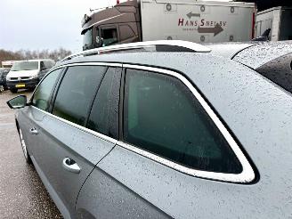 Skoda Superb Gereserveerd 2.0 TDI 150pk 6-bak euro.6 Style Bus - nap - navi - camera - front + side + park assist - keyless entry + start picture 96