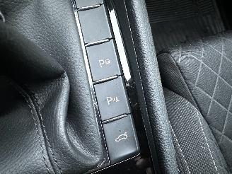 Skoda Superb Gereserveerd 2.0 TDI 150pk 6-bak euro.6 Style Bus - nap - navi - camera - front + side + park assist - keyless entry + start picture 19