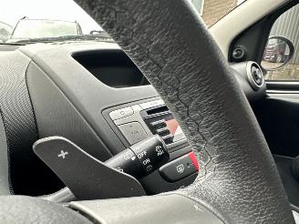 Toyota Aygo Gereserveerd 1.0 VVT-i 68pk aut + f1 Aspiration - nap - airco - facelift - led - bleutooth - elektr ramen - slechts 75dkm picture 16